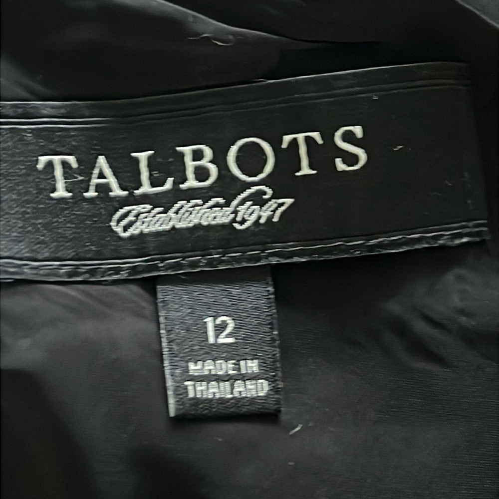 Talbots Women’s Wool Black Skirt.Never worn.
.Sz-12..Zipper closure.Black lining - Picture 4 of 6